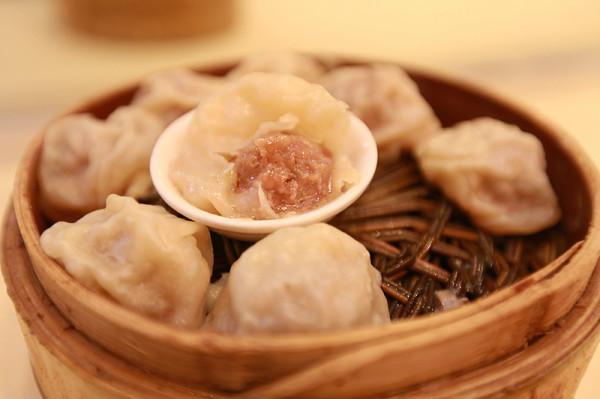 南京有什么地方特色美食，美食的集中地在哪？